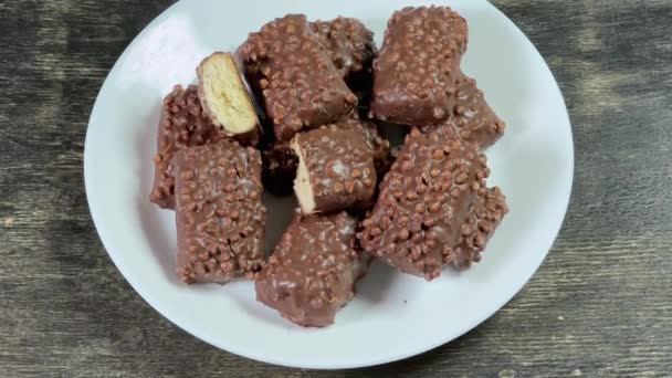 Sušenky Rýžovými Kuličkami Mléčnou Čokoládou Zblízka — Stock video