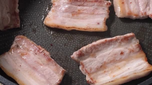 Slices Streaky Bacon Frying Frying Pan — Stock Video