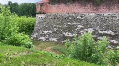 Ortaçağ Dubno Kalesi, Ukrayna 'nın kalesinin köşesinde.