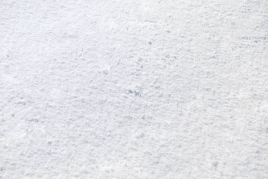 Taze beyaz kar zeminde