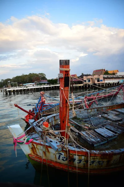 Boten Bij Thaise Vissershaven — Stockfoto