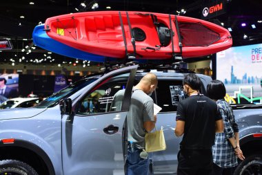 BANGKOK, THAILAND - 1-12 Aralık 2021: Tayland Uluslararası Otomobil Fuarı sırasında Bangkok, Tayland.