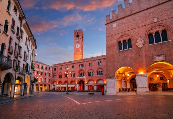 Treviso Olaszország Városkép Kép Történelmi Központjában Treviso Olaszország Régi Tér — Stock Fotó