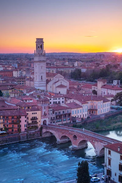 Verona Włochy Aerial Cityscape Image Verona Włochy Zachodzie Słońca — Zdjęcie stockowe