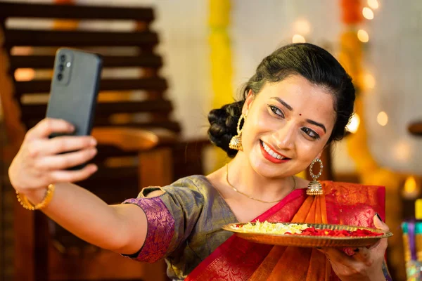 Close Shot Happy Indian Girl Taking Selfie Mobile Phone Holding — Stock Photo, Image