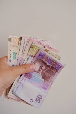 Ukrayna para birimi Hryvnia elinde