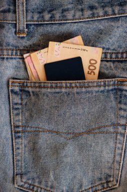 Cebinde Ukrayna para birimi Hryvnia