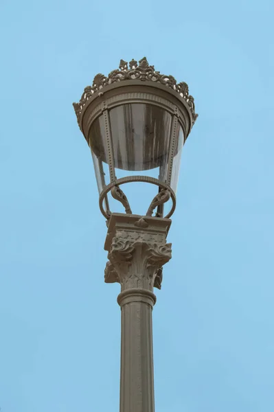 Fernandina Style Lamppost Blue Sky Park Madrid Spain — Stock Fotó