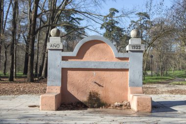 fountain of the year 1933 in a park in Madrid. Spain