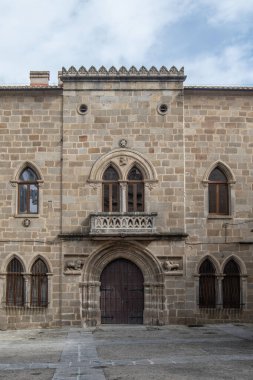 İspanya 'nın Cceres eyaletindeki Plasencia şehrindeki Ortaçağ Monroy Sarayı
