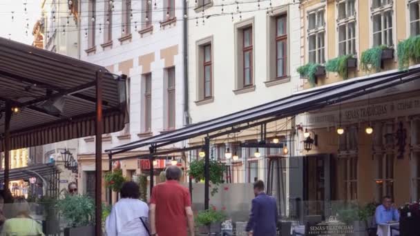 Riga Letónia Setembro 2021 Ambiente Cidade Velha Com Turistas Centro — Vídeo de Stock
