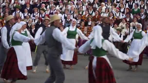 Traditional Folk Dances Close Dance Group Dancers Dance Pairs Xxvii — Stock Video