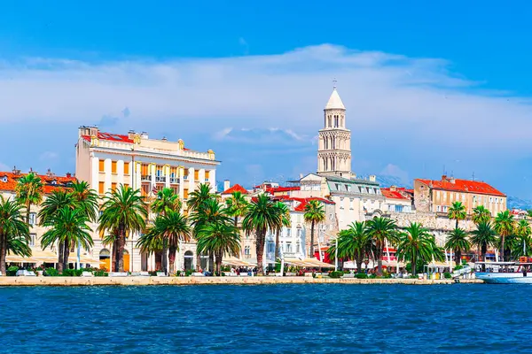 Stock image Split, Croatia: Shore of the Adriatic Sea and famous Palace of the Emperor Diocletian with Mosor mountains in background, Dalmatia, Europe