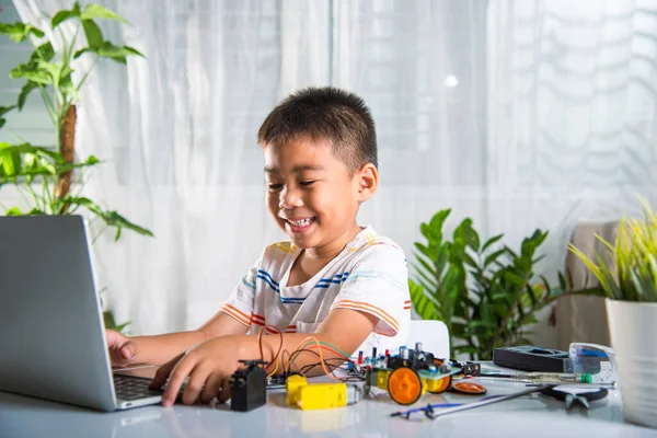 Asian Kid Boy Learns Coding Programming Laptop Arduino Robot Car — Stock Photo, Image