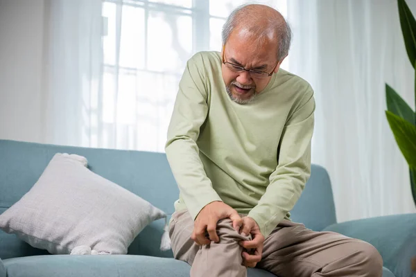 Senior Man Having Painful Knee Pain Ligament Surgery Senior Man — Foto de Stock