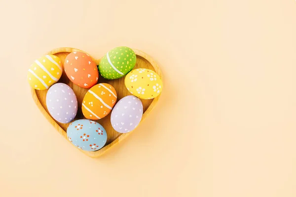 Overhead Easter Eggs Shape Heart Isolated Pastel Background Funny Decoration — Stockfoto
