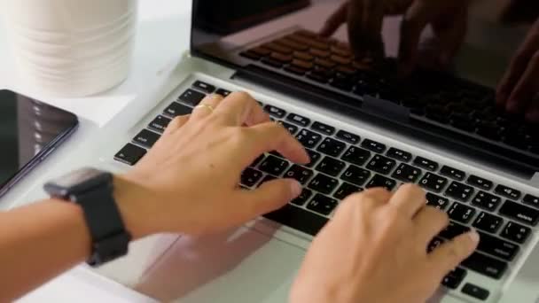Typing Keyboard Close Hands Business Woman Laptop Keypad Working Desk — ストック動画