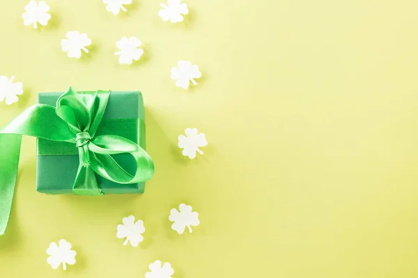 Happy Patricks Day Decoration Background Concept Top View Gift Box — Foto Stock