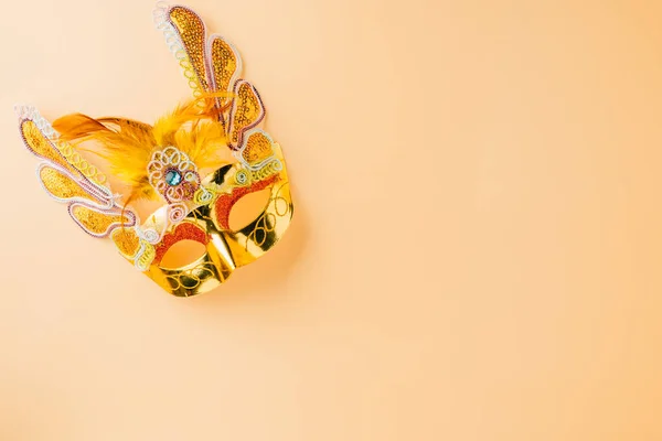 Gelukkige Purim Carnaval Decoratie Gouden Venetiaanse Bal Masker Geïsoleerd Pastel — Stockfoto