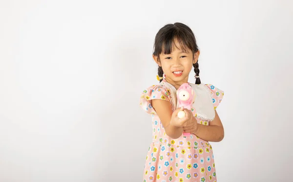 Щасливий День Сонгкрана Маленька Азіатська Дівчинка Пластмасовим Водяним Пістолетом Тайська — стокове фото