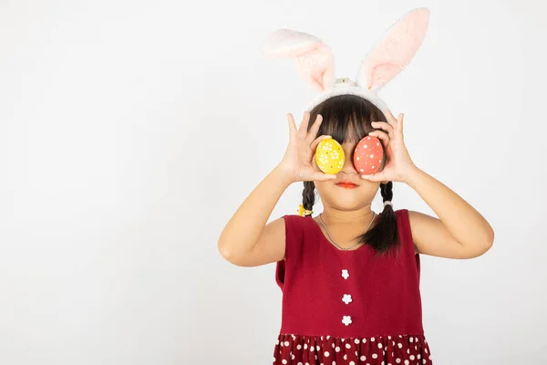 Grattis Påskdagen Asiatisk Liten Flicka Bär Påsk Kanin Öron Håller — Stockfoto