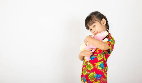 Mutlu Songkran Günü Çiçekli Tişörtlü Asyalı Kız Tabancası Taylandlı Çocuk — Stok fotoğraf