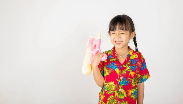 Happy Songkran Day Aziatisch Meisje Met Bloemen Shirt Hold Water — Stockfoto