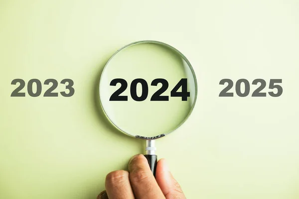 Förstoringslampa Zoomar 2024 Ikonen Målföretaget För Det Kommande Året Det — Stockfoto