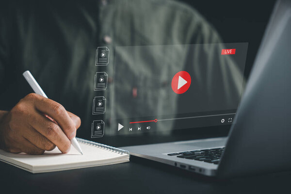 Воспользуйтесь удобством электронного обучения с концепцией виртуального класса. Ознакомьтесь с онлайн-курсами, вебинарами и видеоуроками. Расширяйте свои знания и раскрывайте свой потенциал.