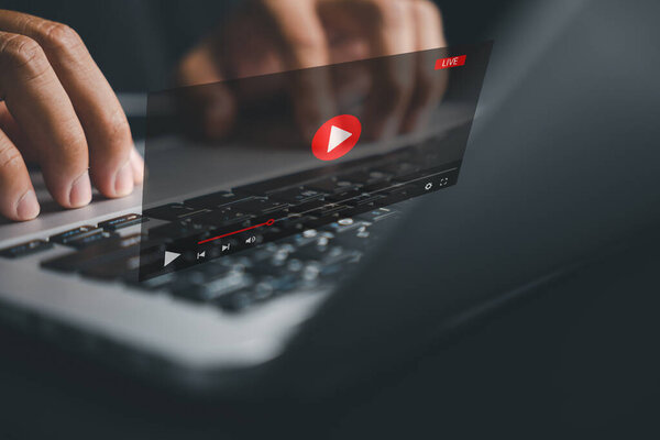 Откройте для себя возможности онлайн-трансляций с помощью ноутбука. Смотрите видео, учебные пособия и живые события на популярных платформах и сайтах. Расширить свои бизнес и маркетинговые навыки.