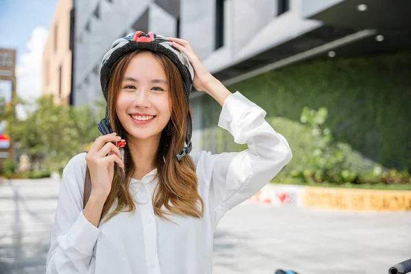 Asian Young Businesswoman Putting Biking Helmet Prepared Cyclists Building Work — Stock Photo, Image