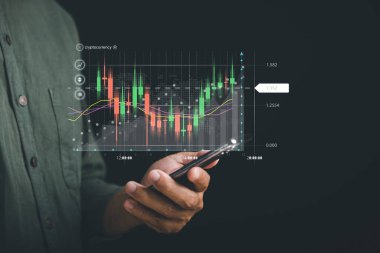 İşadamı, borsa ticaretinin başarısını ve ilerlemesini resmeden akıllı telefon üzerinde büyüyen sanal bir hisse senedini ortaya çıkardı. İş büyümesi için planlama ve strateji. Ticarete yatırım yap.