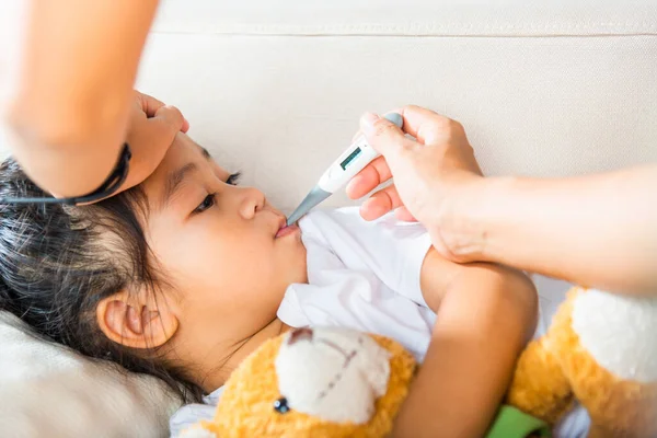 Sick Kid Mother Checking Temperature Her Sick Daughter Thermometer Mouth — Stock Photo, Image