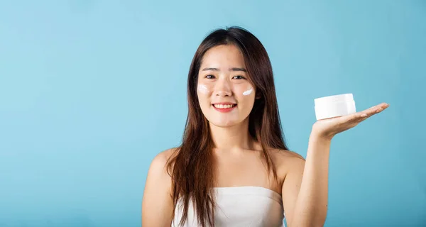 Asian Young Woman Very Beautiful Hold Jar Skin Cream Face — Zdjęcie stockowe