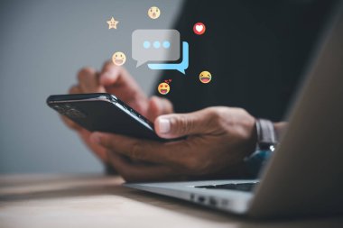 Dijital Sınır, İnsan, dizüstü bilgisayar ve akıllı telefonun öncüleri, genişletilmiş dijital sınırın öncüleri, sosyal medya, SNS, çevrimiçi pazarlama. Modern bir iş gezisi..