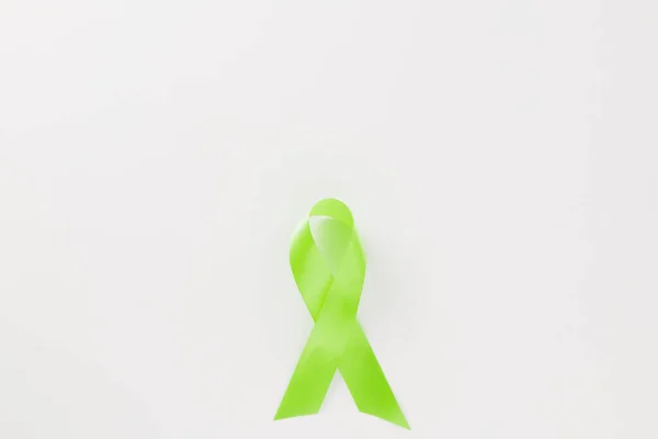Grünes Bewusstseinsband Symbol Für Gallenblase Und Gallenkrebs Monat Isoliert Auf — Stockfoto