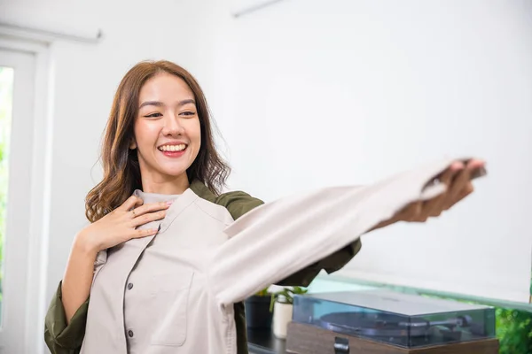 Happy Asian Woman Customer Opening Box Shirt Body New Clothes — Photo