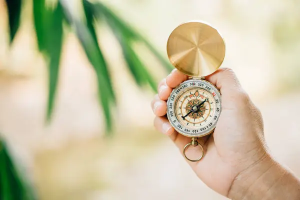 Midst Nature Woman Holds Compass Close Shot Her Forest Hike — Stock Photo, Image