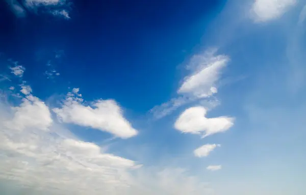 Sommer Himmel Natürlichen Hintergrund Tapete Freiheit Und Spirituelle Reinheit Konzeptionelle — Stockfoto
