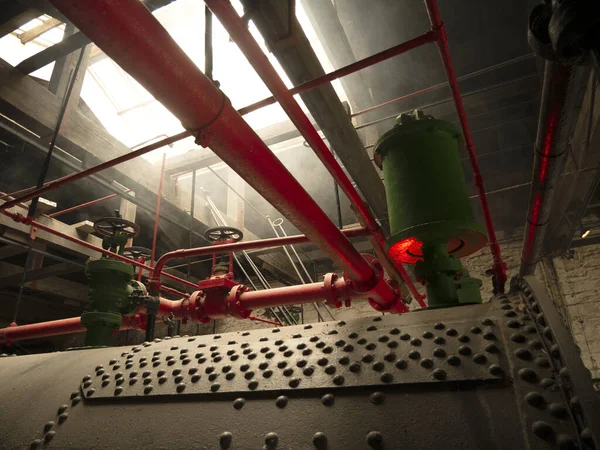 Industriële Buizen Achtergrond Van Centrale Stoommachines Ketels Fabriek Zonder Mensen — Stockfoto