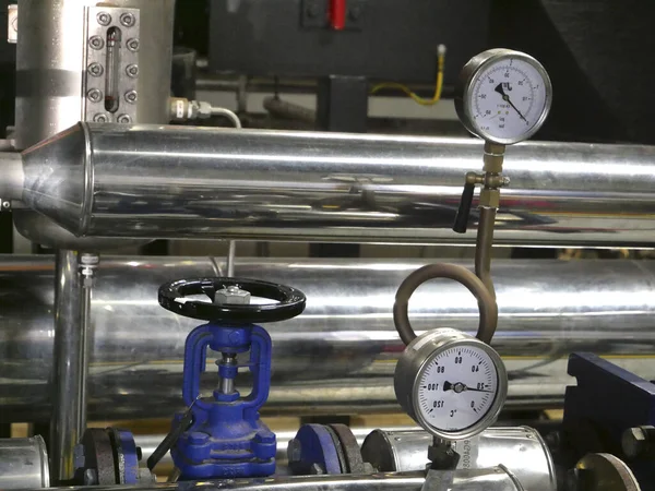 Construção Destilador Uísque Industrial Tubos Sensores Fábrica Produção Álcool Fundo — Fotografia de Stock