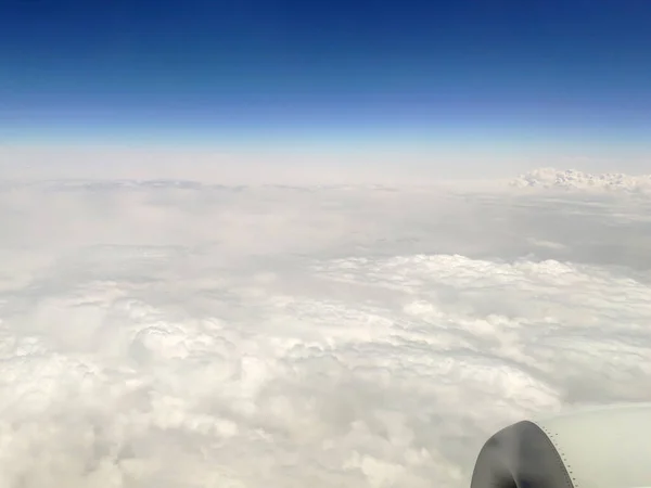 Σύννεφα Όπως Φαίνονται Από Αεροπλάνο Ουρανός Σύννεφα Φόντο Εκπληκτική Πτήση — Φωτογραφία Αρχείου