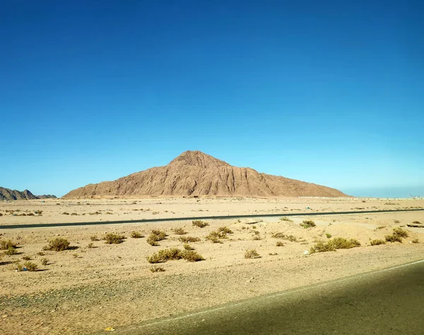 Çölde Volkan Bir Yol Dağlar Manzara Duvar Kağıdı Pitoresk Görünümü — Stok fotoğraf