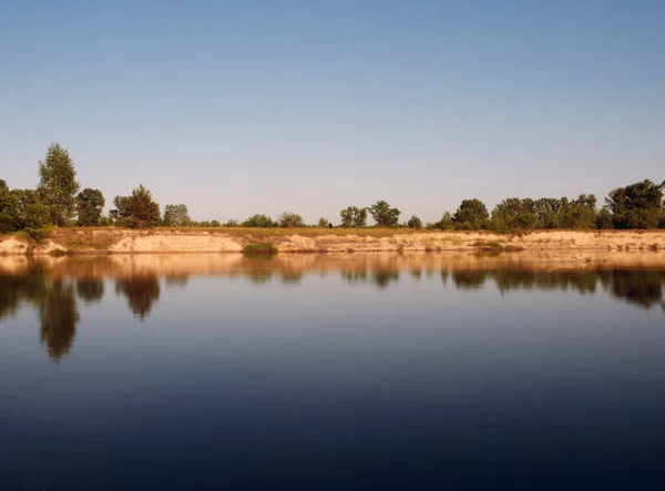 Doğal Göl Ayna Güzel Yaz Manzara — Stok fotoğraf