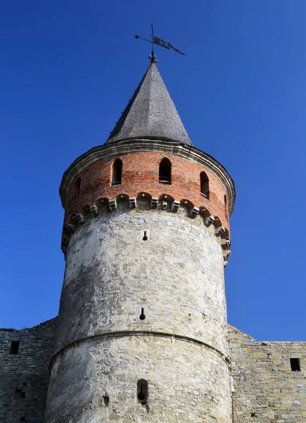Muralla Ladrillo Torre Fortaleza Kamianets Podilskyi Siglo Xiv Ucrania Fortificación — Foto de Stock