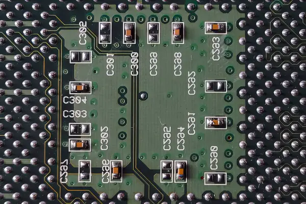 Mikroçip, kompakt işlemci ve ana kart, bilgisayar devreleri ve detaylı görüntü fotoğrafı. Yüksek teknoloji yenilik arka planı