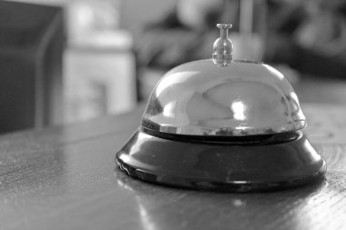 Otel resepsiyon zili. Yönetim bell, yardım için kavramsal fotoğraf arama