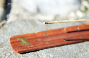 Yoga stüdyosu afişi. Doğulu kavramsal kapak