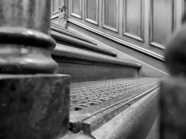 stock image Vintage wooden stairs and railings in the old mansion interior close view background