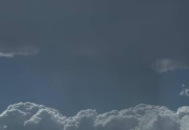 Bulutlar ve gökyüzü doğal arkaplan